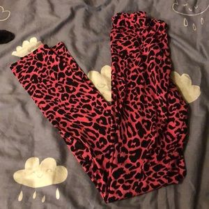 leopard print leggings